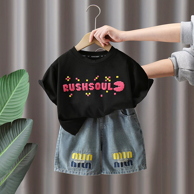 7328 Traje de verano para niños 2025 Nuevo estilo de verano para niños guapos Ropa de manga corta Camiseta roja de dos piezas Verano 5