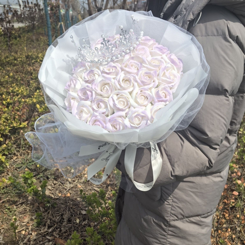 黒梅ソース バラの花束 ガールフレンドとボーイフレンドへのバレンタインデーの誕生日石鹸完成品|undefined