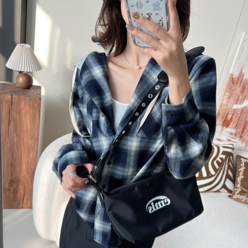 Cross-border Korea EMIS Nylon Commuter Women's Bag, Cool Girl Style Baguette Shoulder Bag, Casual Crossbody Bag - Thumbnail 3