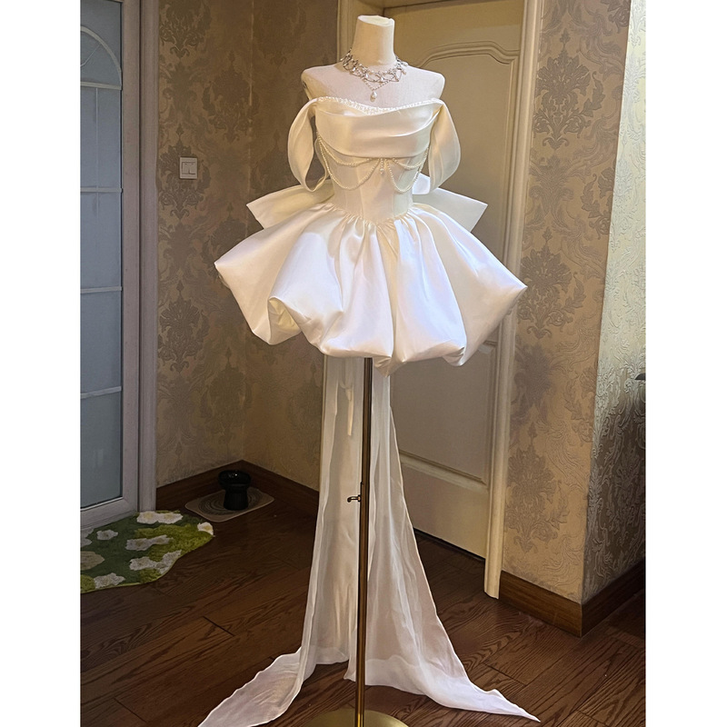 Satin off-shoulder evening dress, French-style short dress, engagement white dress, birthday party dress, wholesale from physical stores Satin off-shoulder evening dress, French-style short dress, engagement white dress, birthday party dress, wholesale from physical stores