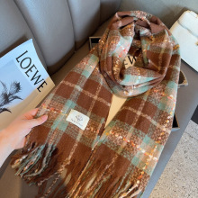 2025复古新款围巾高级感女冬季保暖围脖韩版格子百搭流苏披肩两用