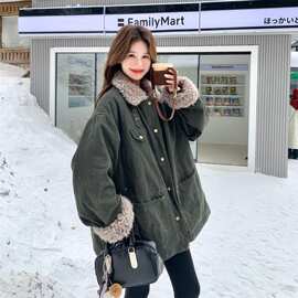 复古时尚翻领羊羔毛拼接派克外套女2026冬季新款加厚皮毛一体棉服