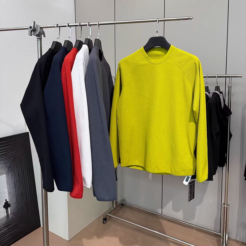 New Lightweight Waffle-Style Sweat-Absorbent Quick-Dry Couple's Outdoor Sports Solid Color Raglan Sleeve Crew Neck Base Sweatshirt New Lightweight Waffle-Style Sweat-Absorbent Quick-Dry Couple's Outdoor Sports Solid Color Raglan Sleeve Crew Neck Base Sweatshirt
