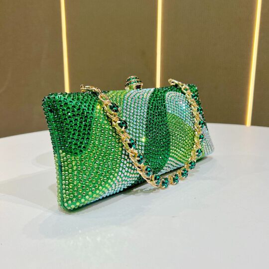 New Women's Sparkling Luxury Full Diamond Bag Wedding Bridesmaid Bag Party Bag Rhinestone Shiny Dinner Bag Chain Bag