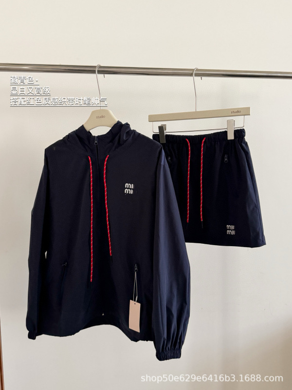 mm25春夏新款美式宽松尼龙防晒连帽外套+短裙抽绳刺绣字母套装|undefined