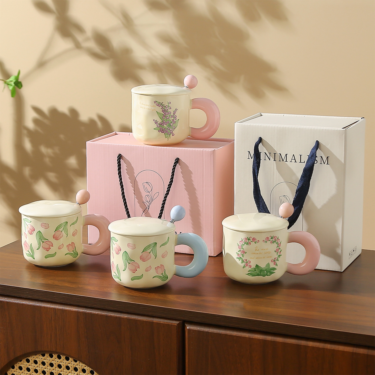 Regalo de la diosa nuevo tulipán taza de cerámica de alto valor, taza de marca, caja de regalo, taza de agua de alta calidad, regalo de mano