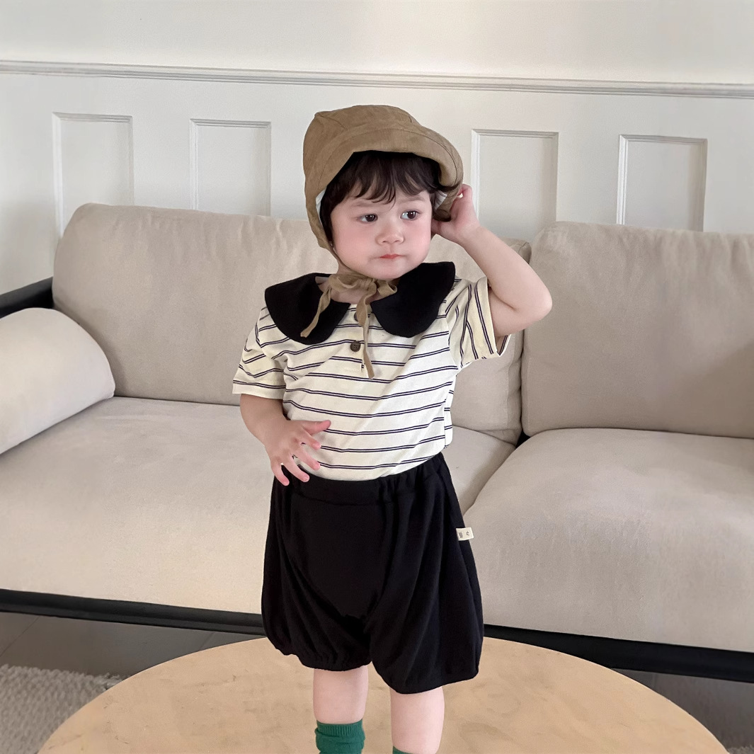 Conjunto de dos piezas de verano para niños, estilo coreano, camisa a rayas de manga corta, ropa infantil, estilo nuevo 2026