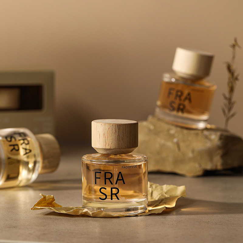 Popolare profumo online Celebrity New Flower and Tree Manor per donna, dolce Eau De Toilette, duraturo, piccolo, leggero e lussuoso, fragranza persistente_voghion.com