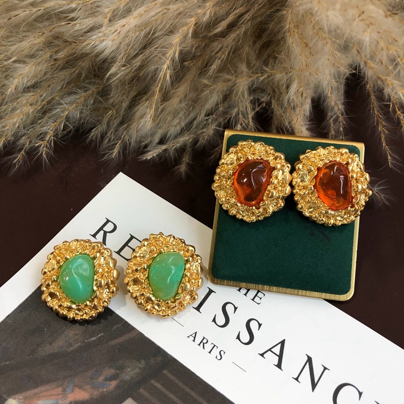 Holiday, Banquet Occasion Alloy Material 1 Pair Elegant Lady Classic Style Flower Plating Inlay Alloy Resin Ear Studs