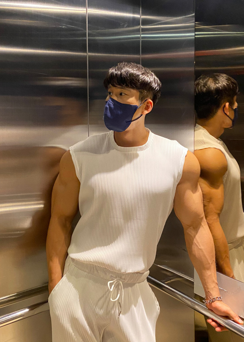 Men's Slim Fit Racer Back Fitness Vest Summer Knitted Vertical Stripes Breathable Training Sportswear Sleeveless_viptrois.com