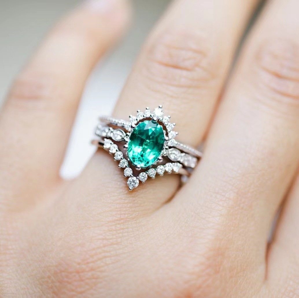 Adjustable Gold Plated Emerald Ring With Colorful Gemstones_voghion.com