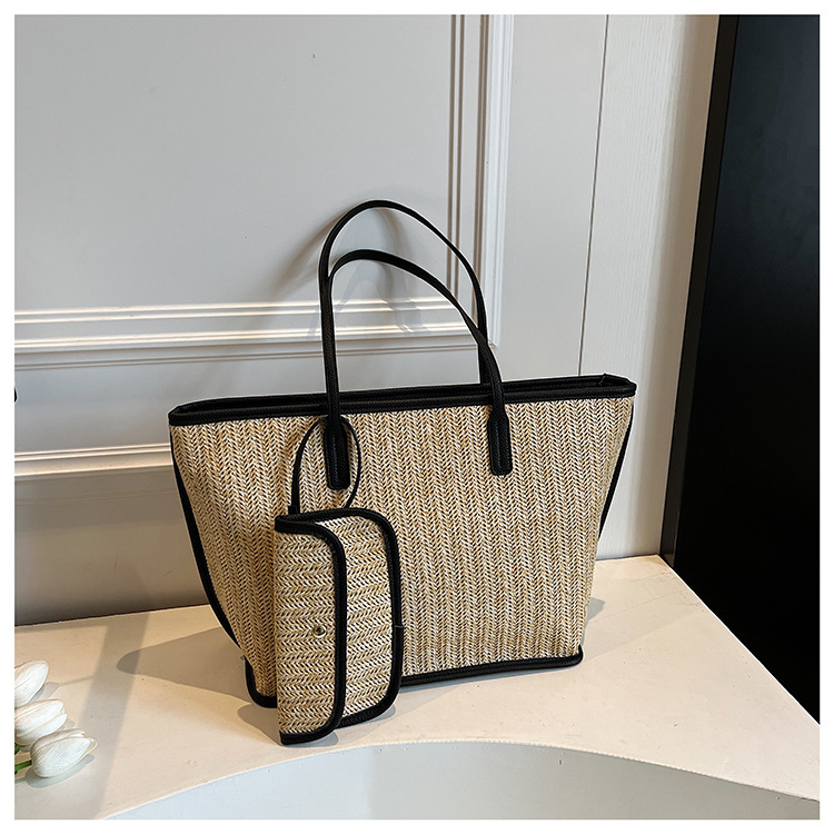 Bolso de gran capacidad para mujer 2025 verano nueva moda tejida bolso de axila de un solo hombro bolso de viaje casual image 18