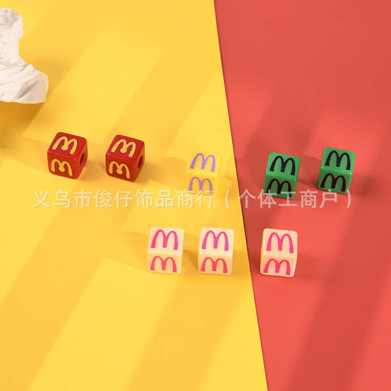 M字母印花大孔方块珠串珠亚克力DIY手机链包包挂件发绳饰品配件|undefined