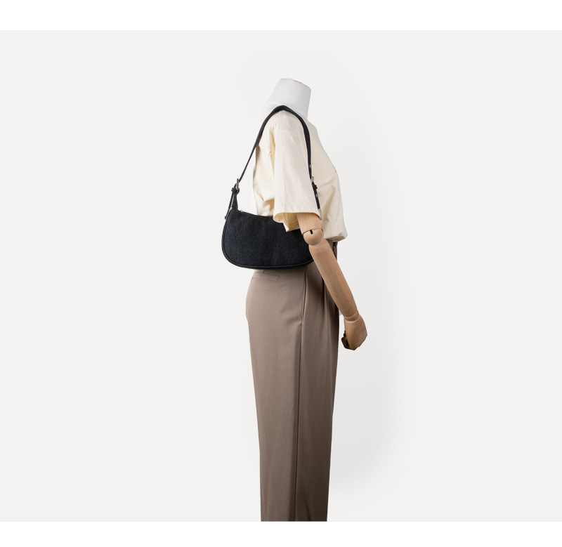 Women's Medium Denim Solid Color Streetwear Zipper Underarm Bag display picture 7