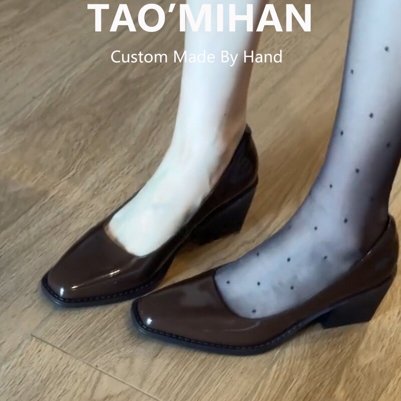 Beautiful Genuine Leather Shoes That Are Comfortable for the Feet, Small High-Heeled Shoes, 2026 New Style, Chunky Heel Single Shoes for Women, Elegant Leather Shoes That Go Well with Skirts Beautiful Genuine Leather Shoes That Are Comfortable for the Feet, Small High-Heeled Shoes, 2026 New Style, Chunky Heel Single Shoes for Women, Elegant Leather Shoes That Go Well with Skirts