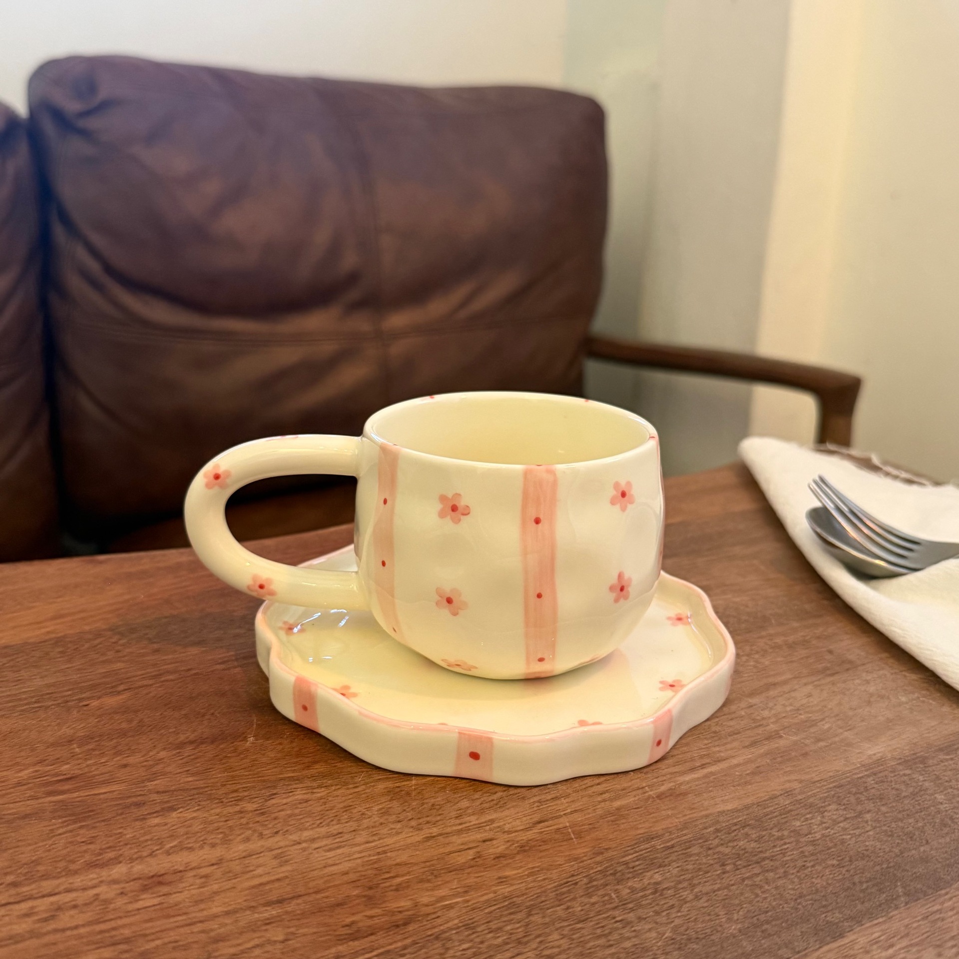 Navidad francesa retro pinza de mano pura pintada a mano taza de café de cerámica plato de alto valor plato de postre de té de la tarde