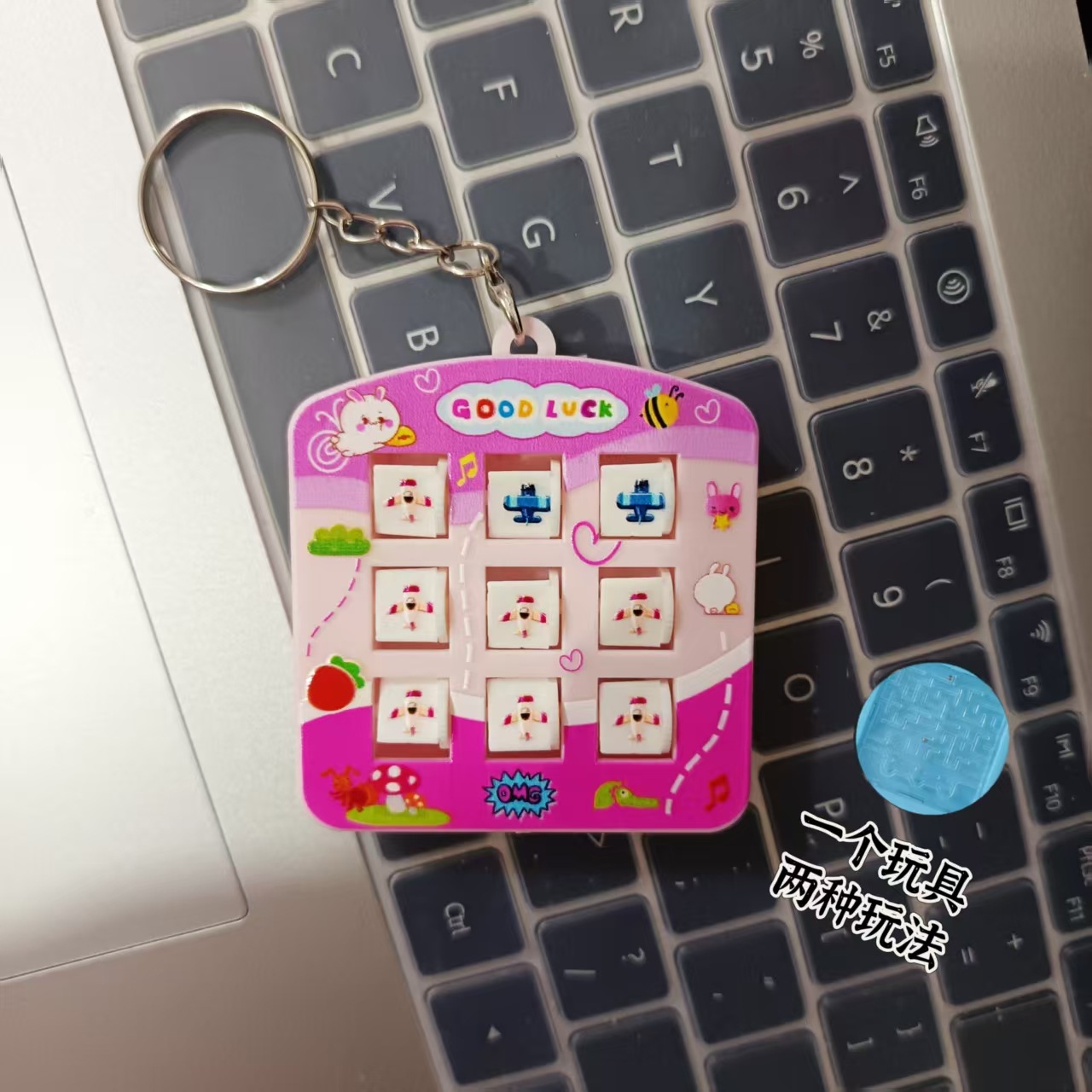 Mini dibujos animados puzzle tic-tac