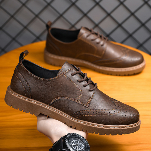 Casual leather shoes for men spring new brogue men's shoes British retro sneakers Korean style trendy shoes workwear versatile shoes