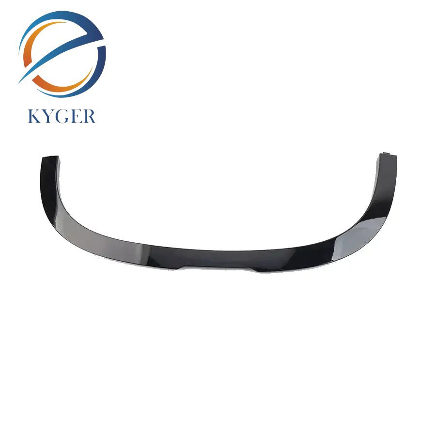 Suitable for Land Rover right front wheel eyebrow LR130584 high quality auto parts KYGER