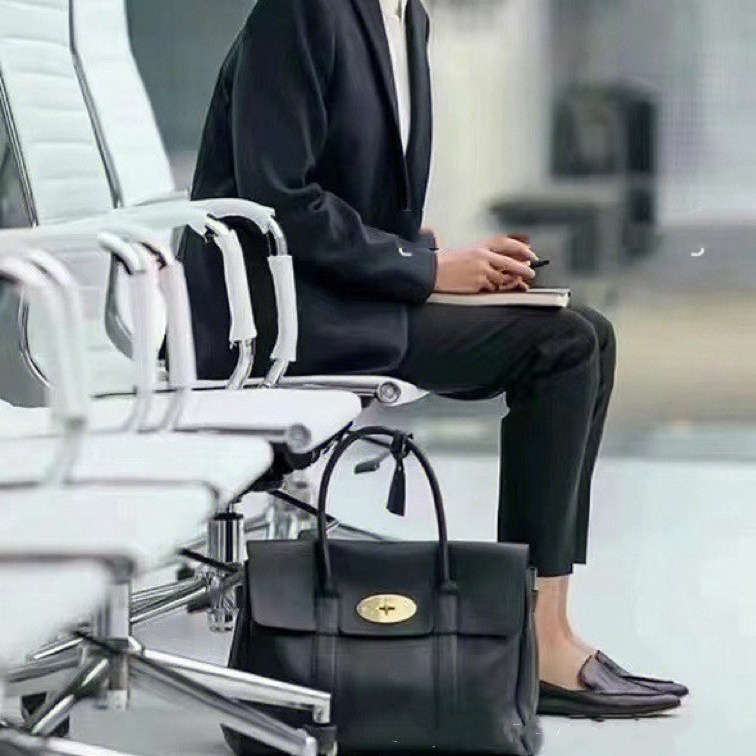 2024 New Genuine Leather Women's Bag Retro Tote Handbag Fashion Briefcase Large Capacity - Thumbnail 4