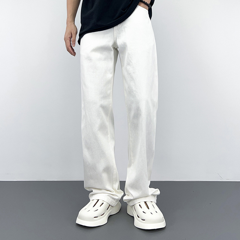White jeans for men and women
