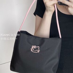 kitty؈�̽��������ͨ�W�����������ٴ�Ů��Ҹ�μ��ͨ�ڰ�