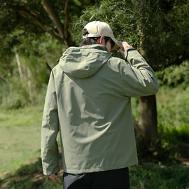 男式休闲裤;男式夹克;男式休闲短裤