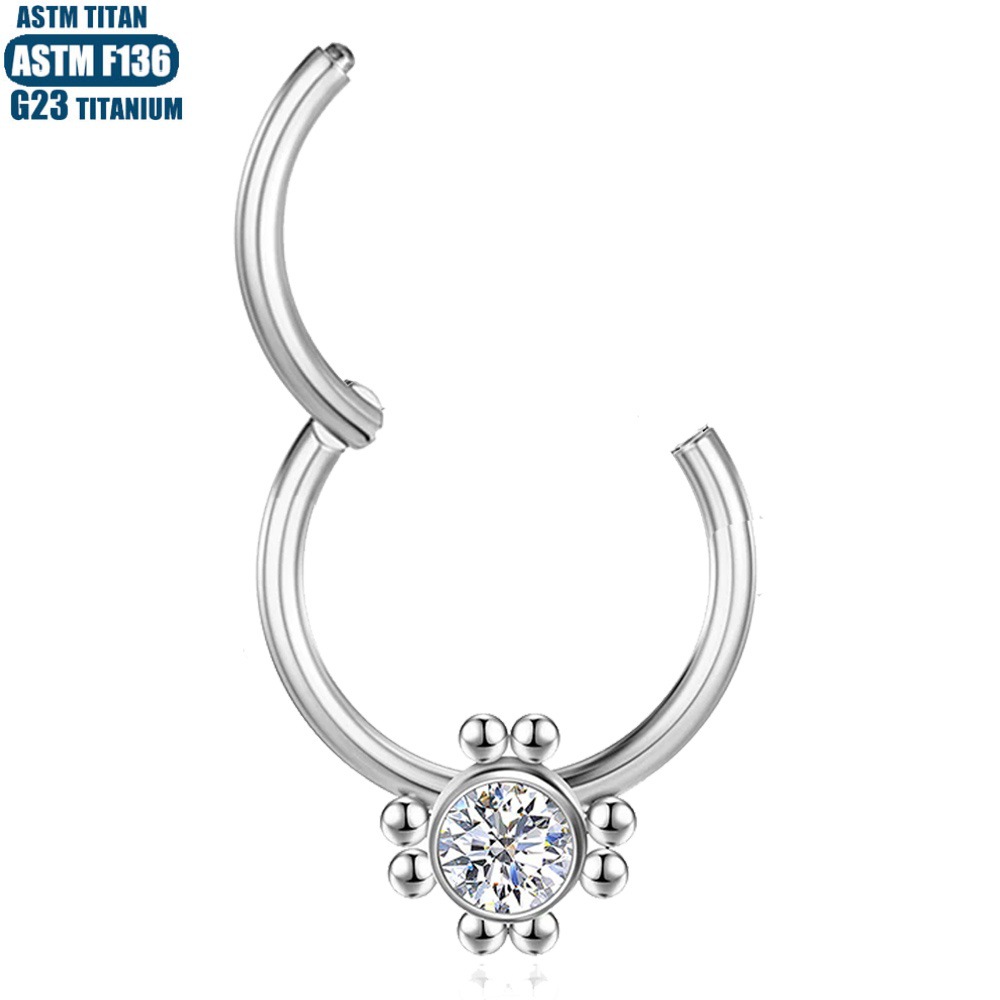 16G labret stud size and finish detail
