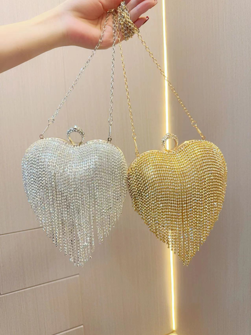 Nouvelles fêtes d'anniversaire à pompon en strass, sac à main parsemé de diamants pour les mondains, sac de banquet croisé en diagonale_voghion.com