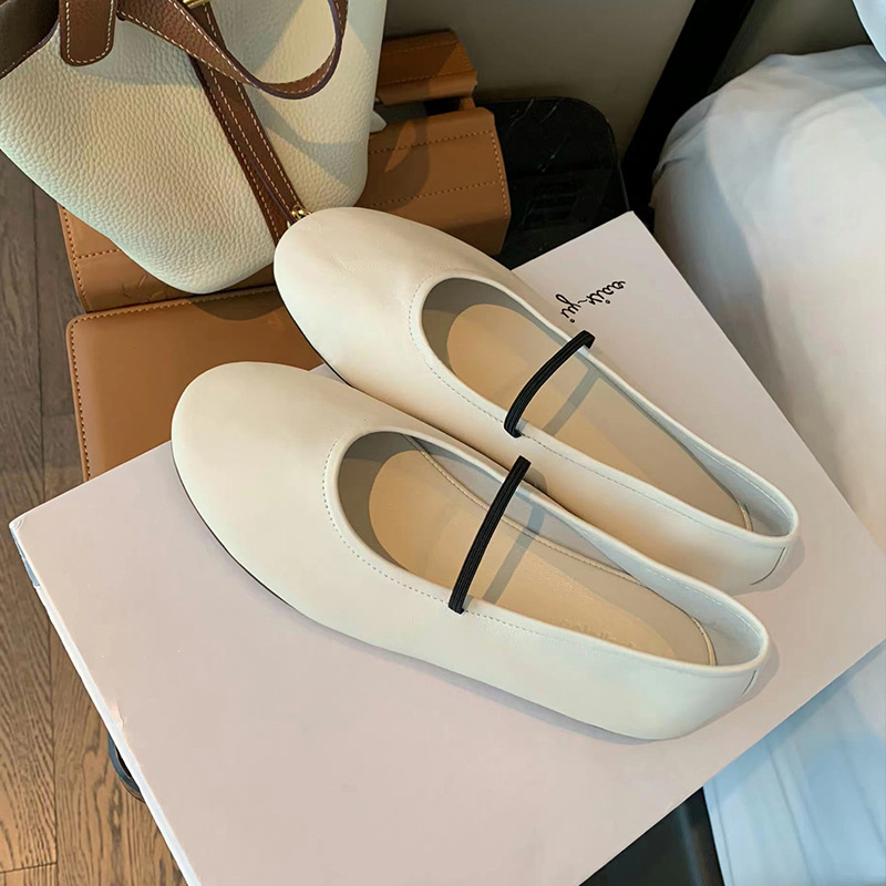 Grape mother studiolee quiet afternoon ~ soft face round head shallow mouth thin word with flat bottom Mary Jane shoes Grape mother studiolee quiet afternoon ~ soft face round head shallow mouth thin word with flat bottom Mary Jane shoes