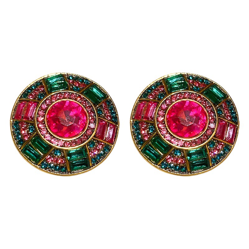 La industria pesada europea y americana incrustado en diamantes pendientes redondos collar traje Retro Luz de lujo Esmeralda Cadena de clavícula nicho joyería exagerada