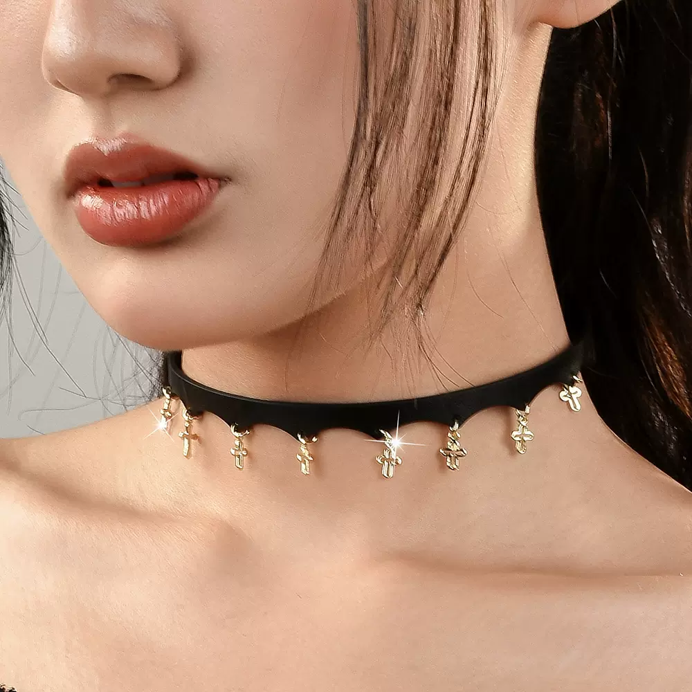 厂家直销个性饰品手工皮质辣妹项圈时尚潮流小众设计感颈圈可批发