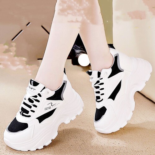 Soft Leather Dad Shoes for Women, Summer Versatile Inner Heel Lift for Petite Women, Mesh Surface Breathable Sports Shoes