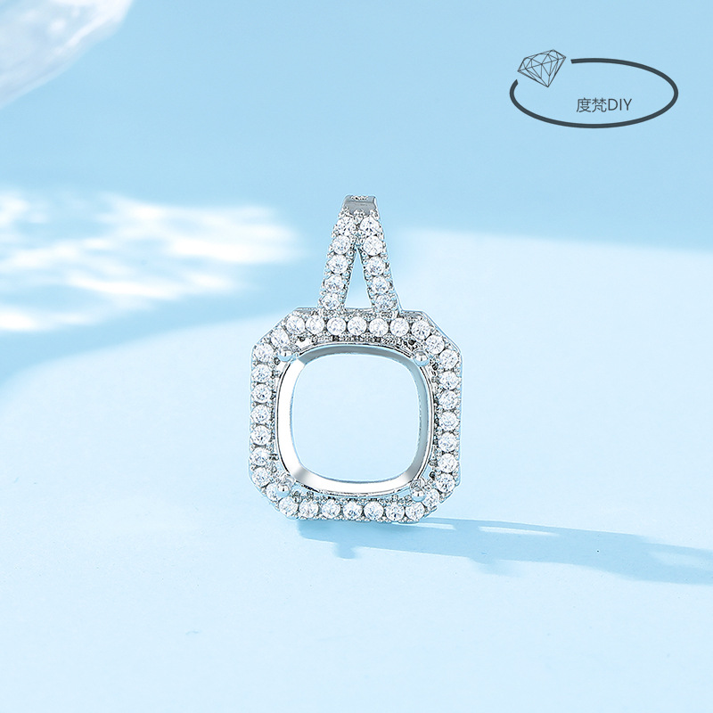 Full diamond fashion, versatile, understated luxury 925 sterling silver plated square pendant, DIY inlaid square pendant necklace.