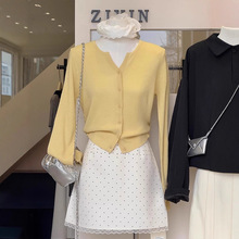 奶黄色v领长袖针织开衫外套女秋季穿搭韩系外搭毛衣独特漂亮上衣