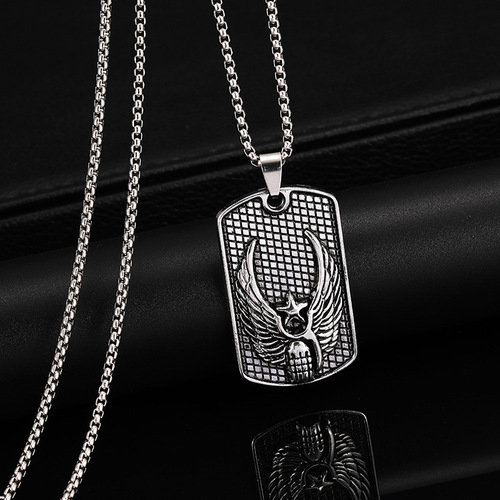 Cross-border Western men's wolf tooth necklace, hip-hop personality feather cross pendant, gothic spider accessory chain