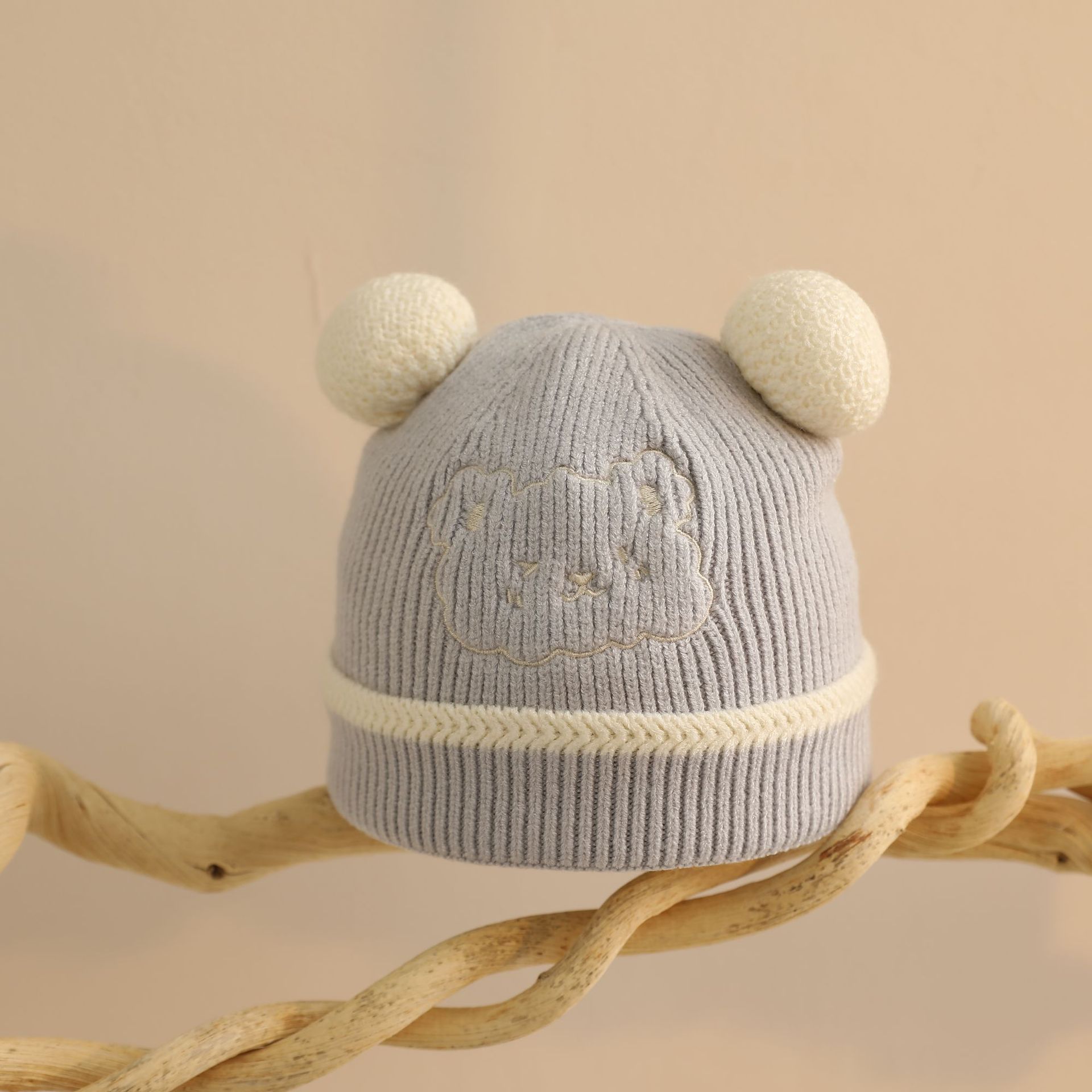 Sombreros para bebés otoño y invierno, sombreros calientes para bebés, sombreros de punto a prueba de viento de primavera y otoño, nuevos sombreros para oídos de oso