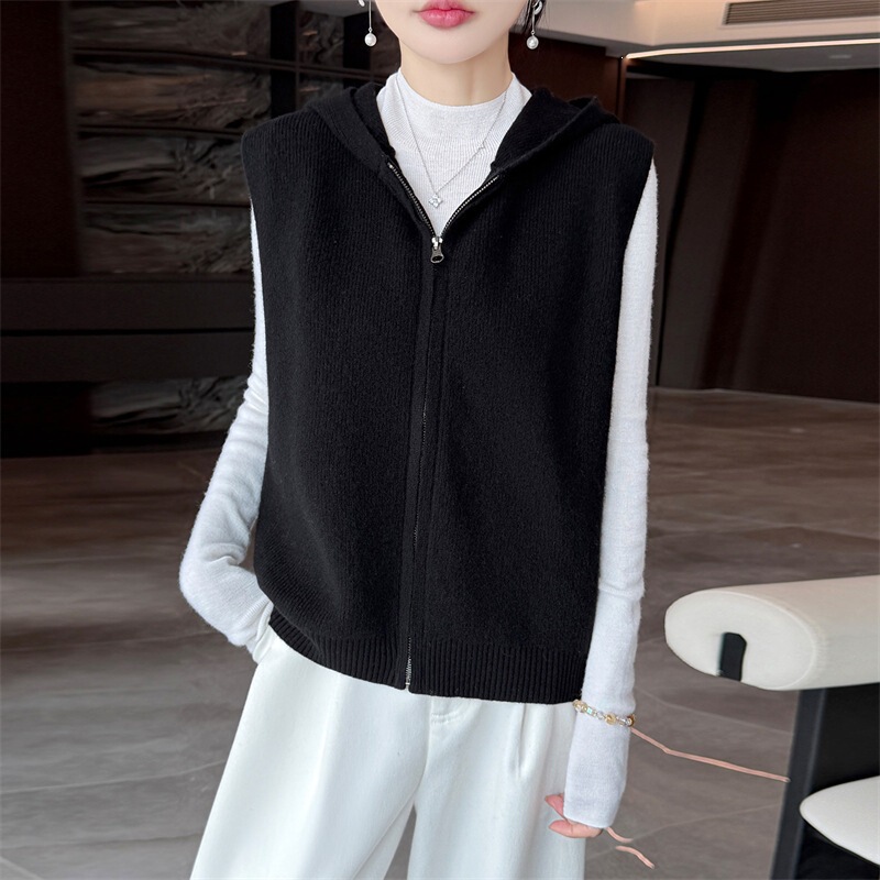 2026 Fall/Winter New Pure Wool Hooded Knit Vest Cardigan for Women, Solid Color Sleeveless Layered Vest Top
