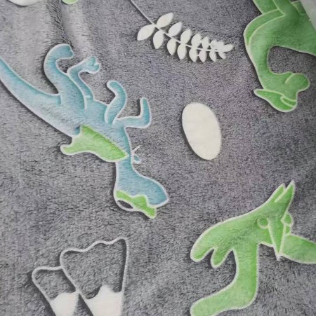 빛나는 공룡 그레이