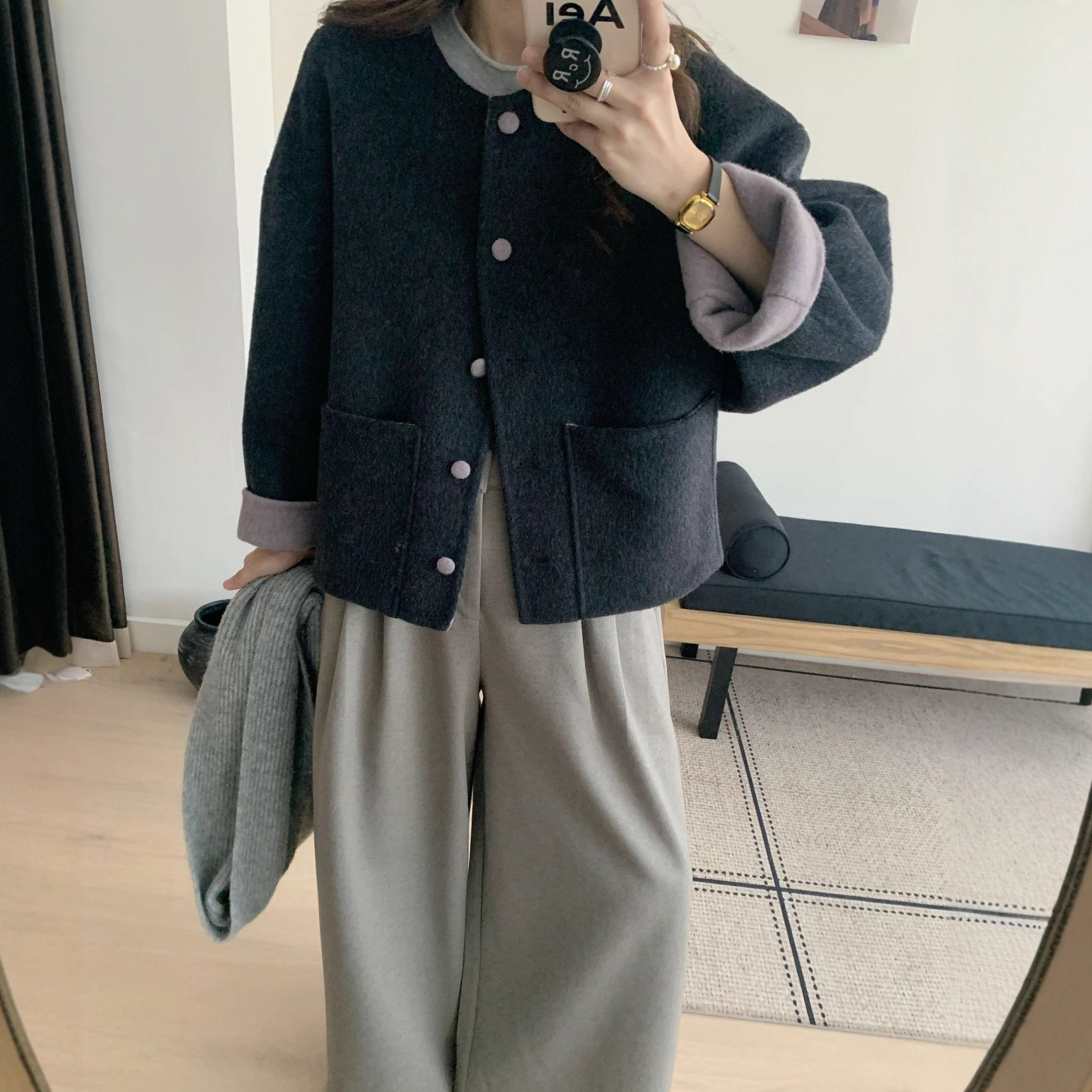 검은 보라색