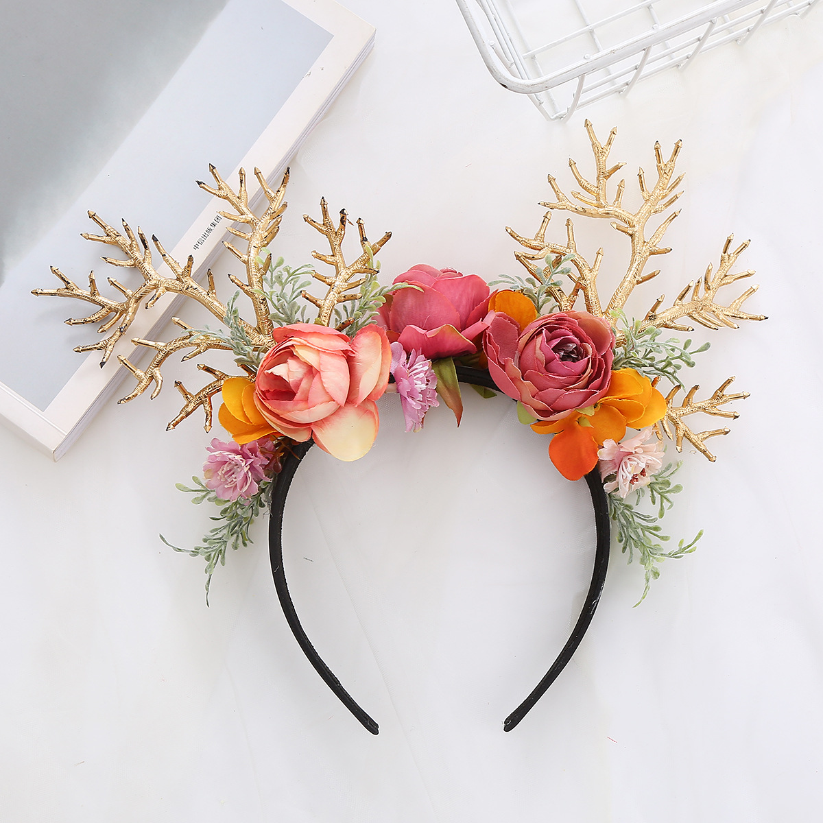 Diadema de cuerno de alce de rama dorada de Halloween europea transfronteriza Diadema de coral de simulación Diadema para el cabello tocado al por mayor