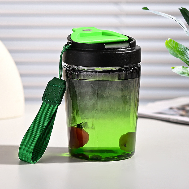 Taza de vidrio de agua de los estudiantes de entrenamiento militar portátil de otoño al por mayor de alto valor facial taza de vidrio resistente a altas temperaturas