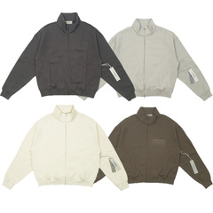 高密度FOG ESSENTIALS HHH 胸元にフリースを施したレタープリント、スタンドカラー、ジップアップジャケット（男女兼用）