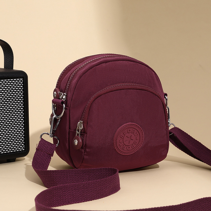 Lightweight Small Bag for Women, Spring 2026 Trendy Simple Fashion Hot-Selling Shoulder Bag, Versatile Crossbody Phone Bag Lightweight Small Bag for Women, Spring 2026 Trendy Simple Fashion Hot-Selling Shoulder Bag, Versatile Crossbody Phone Bag