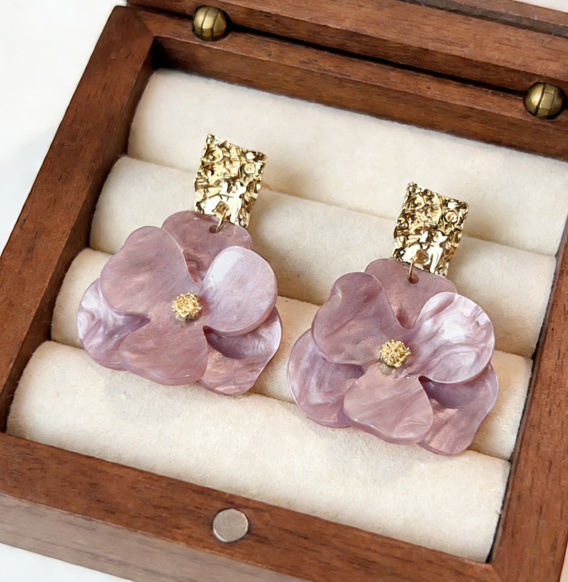 E3051--밝은 보라색 꽃