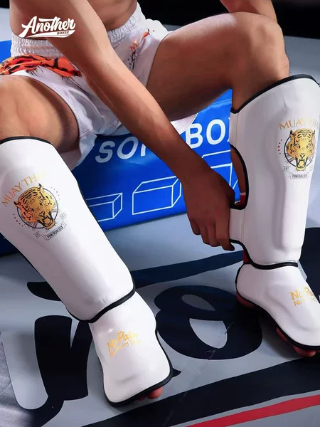 Cross-Border an Boxing Leggings, Sanda Fighting Muay Thai Thickeneded Protection, Instep Shin Guards, Adult and Kidsren's Protective Gear Pu