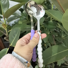 �W�t���鲻�P����������ֱ�������Ů�ļ��ó����С�����L���A��