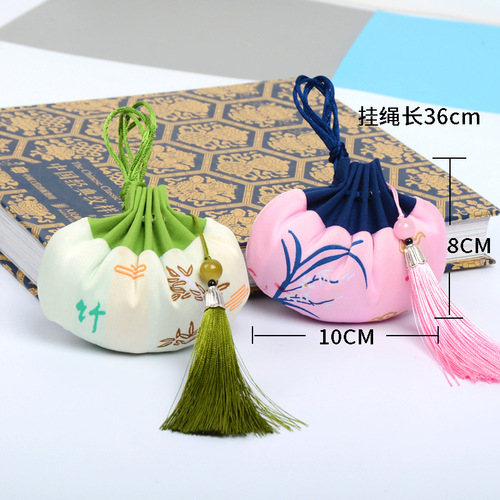 Custom wholesale empty sachet for Hanfu ancient style accessory storage, mugwort palace lotus flower sachet, ancient style custom fragrance bag