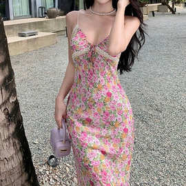 纯欲蕾丝边碎花吊带连衣裙女夏度假风海边沙滩裙辣妹高腰包臀裙子