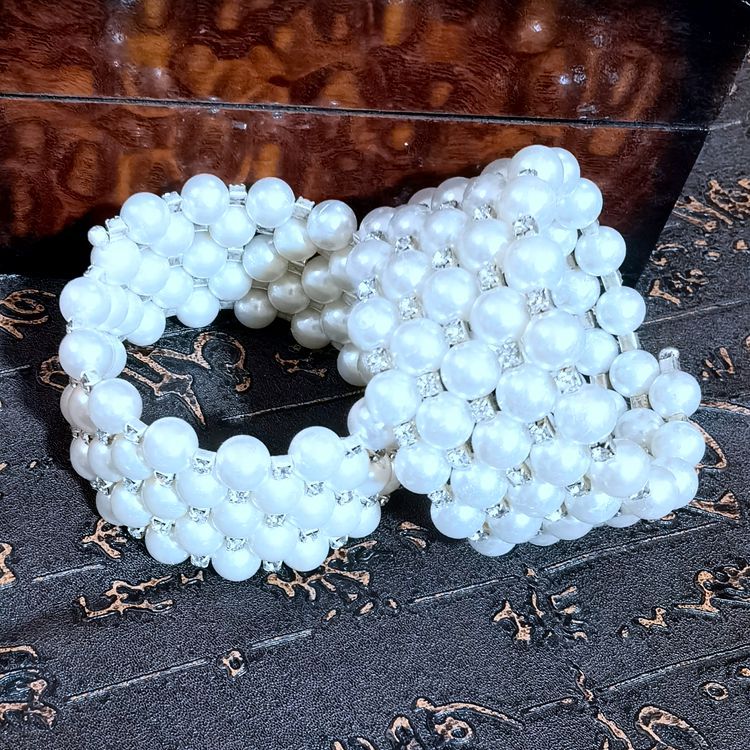 Elegant elastic beaded bracelet pearl handmade